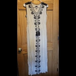 Knox Rose White with Black embroidery dress